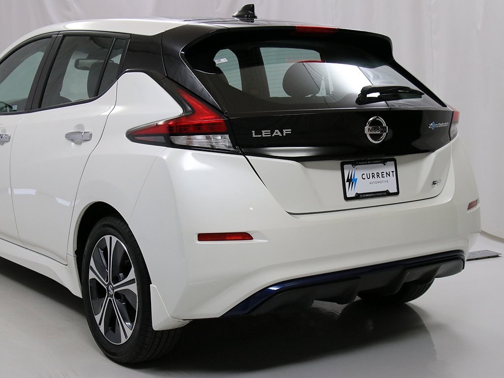 Pre-Owned 2018 Nissan Leaf SV 4D Hatchback In Naperville #C1358P ...